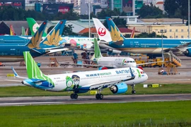 Hàng không đề xuất kích hoạt chính sách thời COVID-19 và tăng trần giá vé máy bay