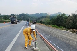 Đề nghị xử nghiêm tài xế chạy quá tốc độ qua đoạn cao tốc Yên Bái – Lào Cai đang thi công