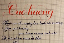 Ấn tượng nữ sinh viên ĐH Công đoàn viết chữ đẹp như in