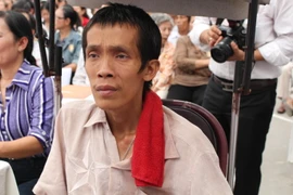 Mảnh đời khuyết vẫn nở nụ cười vẹn nguyên