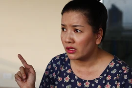 Ngọc Trinh sốc vì bị buộc ngưng diễn ở Nhà hát kịch TP HCM