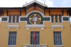 Một thế kỷ tự hào nữ sinh Áo Tím - Gia Long - Minh Khai 
