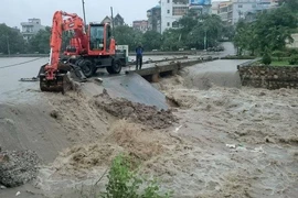 Quảng Ninh: phá đập tràn cứu ngập cho TP Uông Bí