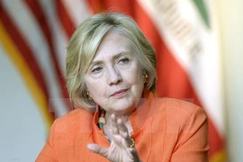 Mỹ tiếp tục công bố các thư điện tử của bà Hillary Clinton