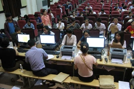 Bộ GD&ĐT cần bỏ 'điểm sàn' đại học 