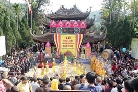 Hà Nội: Cấm đổi tiền lẻ dưới mọi hình thức dịp lễ hội đầu Xuân 
