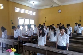 Xúc động: Lớp học ở đảo Phú Quốc tưởng niệm ngày 17-2 