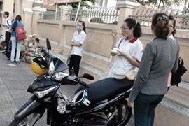 Ngày của Mẹ và 'trận chiến 0,2'