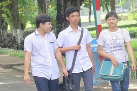 Học sinh thích thú với đề thi môn sử 