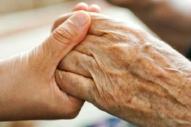 “Rồi nó cũng lại về với mẹ thôi”!