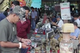 Phiên chợ đồ cổ độc nhất ở miền Tây