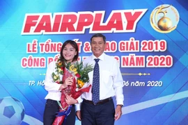 Chương Thị Kiều cùng thầy của mình, HLV Mai Đức Chung. Ảnh: Hoàng Giang