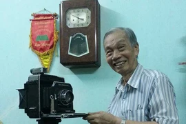 Nhà nhiếp ảnh Đinh Tiến Mậu qua đời 