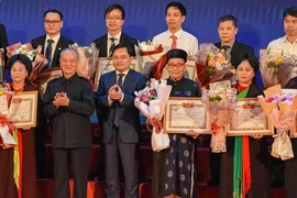 Thành lập Quỹ khuyến học mang tên Đại tướng Phạm Văn Trà 
