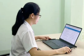 Chị HTKT bị công ty nợ đóng BHXH hơn ba năm. Ảnh: NGUYỄN HIỀN
