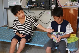 2 trẻ 12 tuổi làm thuê tố bị đánh nên bỏ đi lạc