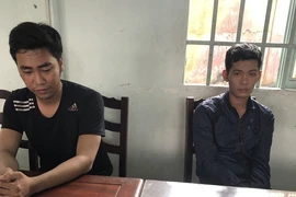 Bắt 3 người làm giả con dấu, bằng cấp