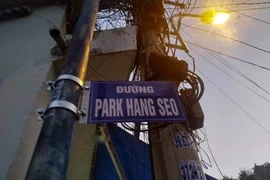 Tháo bảng tên đường mang tên HLV Park Hang-seo ở quận 9