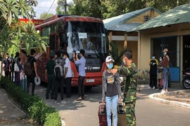 200 người rời khu cách ly Trường Quân sự Quân khu 7