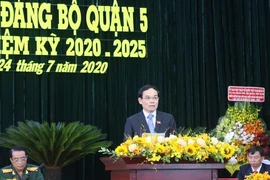Cần lựa chọn những cán bộ có đức, có tài; dám nghĩ, dám làm