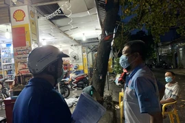 TP Thủ Đức lập chốt ở các tuyến đường trọng điểm, giám sát việc tụ tập