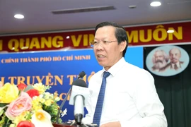 Ông Phan Văn Mãi: TP.HCM phải giải được câu hỏi 'tại sao có tiền không chi được?'
