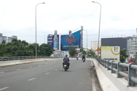 Cuối tháng 2-2023 sẽ sửa chữa xong cầu vượt Nguyễn Hữu Cảnh