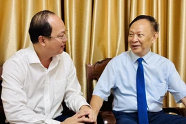 Lãnh đạo TP.HCM thăm, chúc mừng các nhà giáo nhân Ngày Nhà giáo Việt Nam 