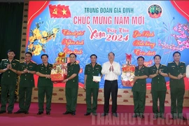 Phó Bí thư Thường trực Thành ủy TP.HCM Nguyễn Hồ Hải thăm, động viên các đơn vị trong đêm 30 Tết