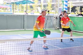 Bí thư Thành ủy TP.HCM tham gia đấu Pickleball, ủng hộ đồng bào bị thiệt hại do bão số 3