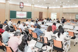 Chuyên gia chỉ ra hướng khắc phục những điểm nghẽn để đất nước phát triển