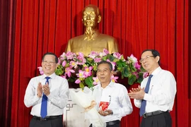 TP.HCM tri ân 186 bí thư chi bộ khu phố, ấp tiêu biểu năm 2025