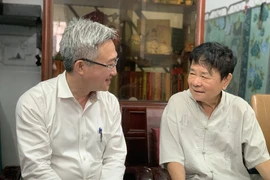 Phó Bí thư Thành ủy TP.HCM thăm Mẹ Việt Nam Anh hùng, người có công 