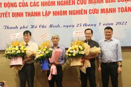 Hiệu trưởng ĐH Sư Phạm làm trưởng nhóm nghiên cứu mạnh trong nhà trường