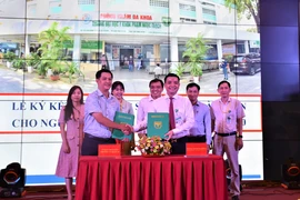 Một trường đại học ký kết chương trình chăm sóc sức khỏe cho người cao tuổi