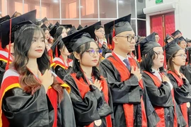 1.202 tân bác sĩ, cử nhân tốt nghiệp Trường ĐH Y khoa Phạm Ngọc Thạch