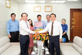 Nhiều đơn vị thăm và chúc mừng Báo Pháp Luật TP.HCM