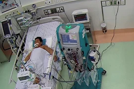 Một trẻ 7 tuổi mắc sốt xuất huyết nặng bị biến chứng hiếm gặp 