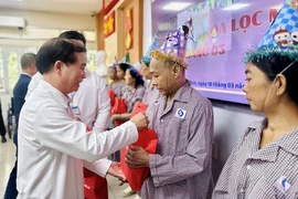 Sinh nhật đặc biệt trong bệnh viện của những bệnh nhân chạy thận