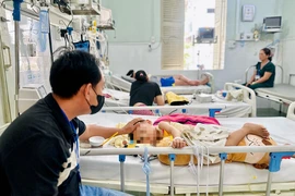 TP.HCM: Số ca tay chân miệng tăng, trẻ dưới 5 tuổi chiếm đa số