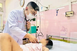 Vụ nghi ngộ độc tại trường tiểu học Bình Quới Tây: Số ca mắc tăng lên 184