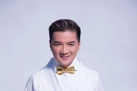 Đàm Vĩnh Hưng bạo chi, dựng chiêu trò ở Hà Nội với Hồ Ngọc Hà, Lệ Quyên