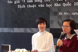 Nữ nhà văn Hàn Quốc không dám ở Việt Nam vì sợ tăng cân