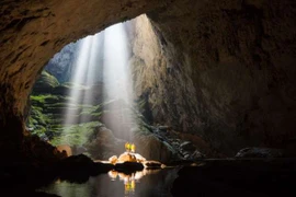 Kiểm tra việc thí điểm khai thác xuyên động Sơn Đoòng 