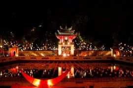 Lùi thời gian xuất bản sách Thu vọng nguyệt
