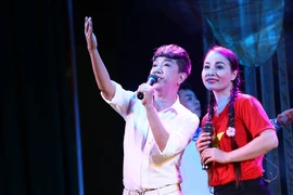 Vở kịch 'Dưới ánh đèn' sẽ lưu diễn nhiều tỉnh, thành