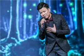 Ca sĩ Vũ Thắng Lợi nghẹn ngào khi nhắc về người cha 91 tuổi