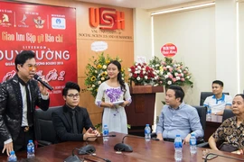 Ca sĩ Ngọc Sơn dặn con phải khiêm nhường, biết cúi đầu