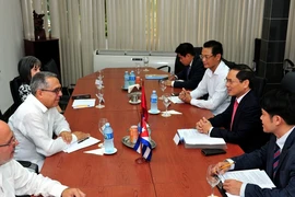 Việt Nam - Cuba trao đổi về tình hình biển Đông