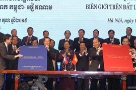 Việt Nam - Campuchia ký Hiệp ước bổ sung về cắm mốc biên giới